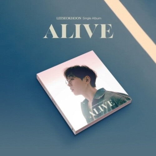 Lee Seokhoon: Alive - incl. 76pg Photobook, Photocard, Square Postcard + 2Cuts Photo - COMPACT DISCS