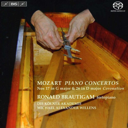 W.a. Mozart: Piano Concertos Nos. 17 in G Major & 26 in D Major - COMPACT DISCS