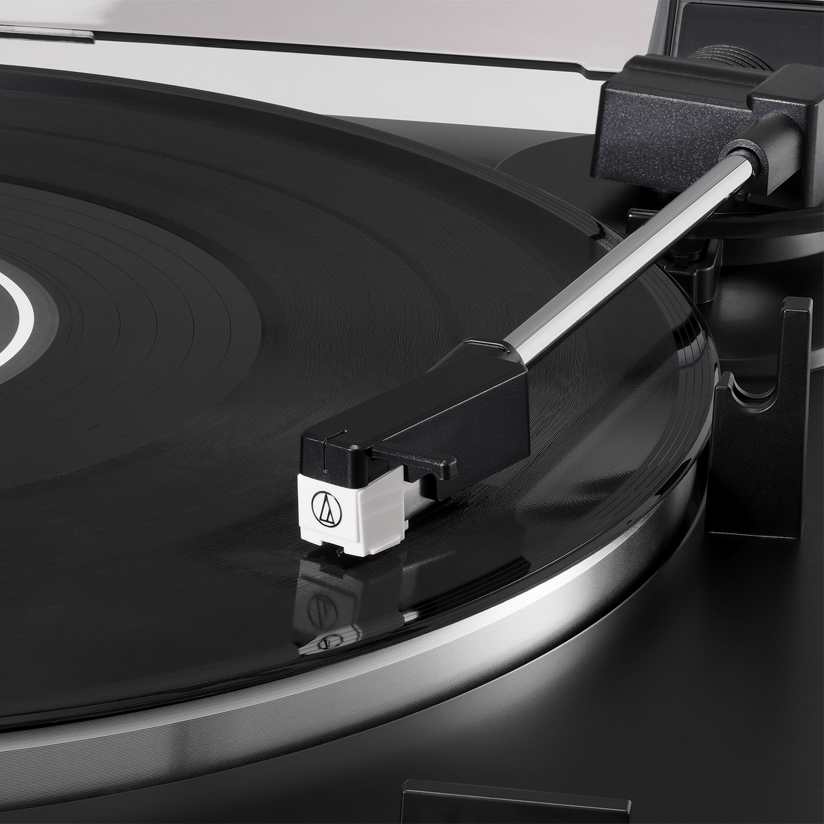 Audio-Technica AT-LP60X Fully Automatic Belt-Drive Turntable - Black (AT-LP60X-BK)