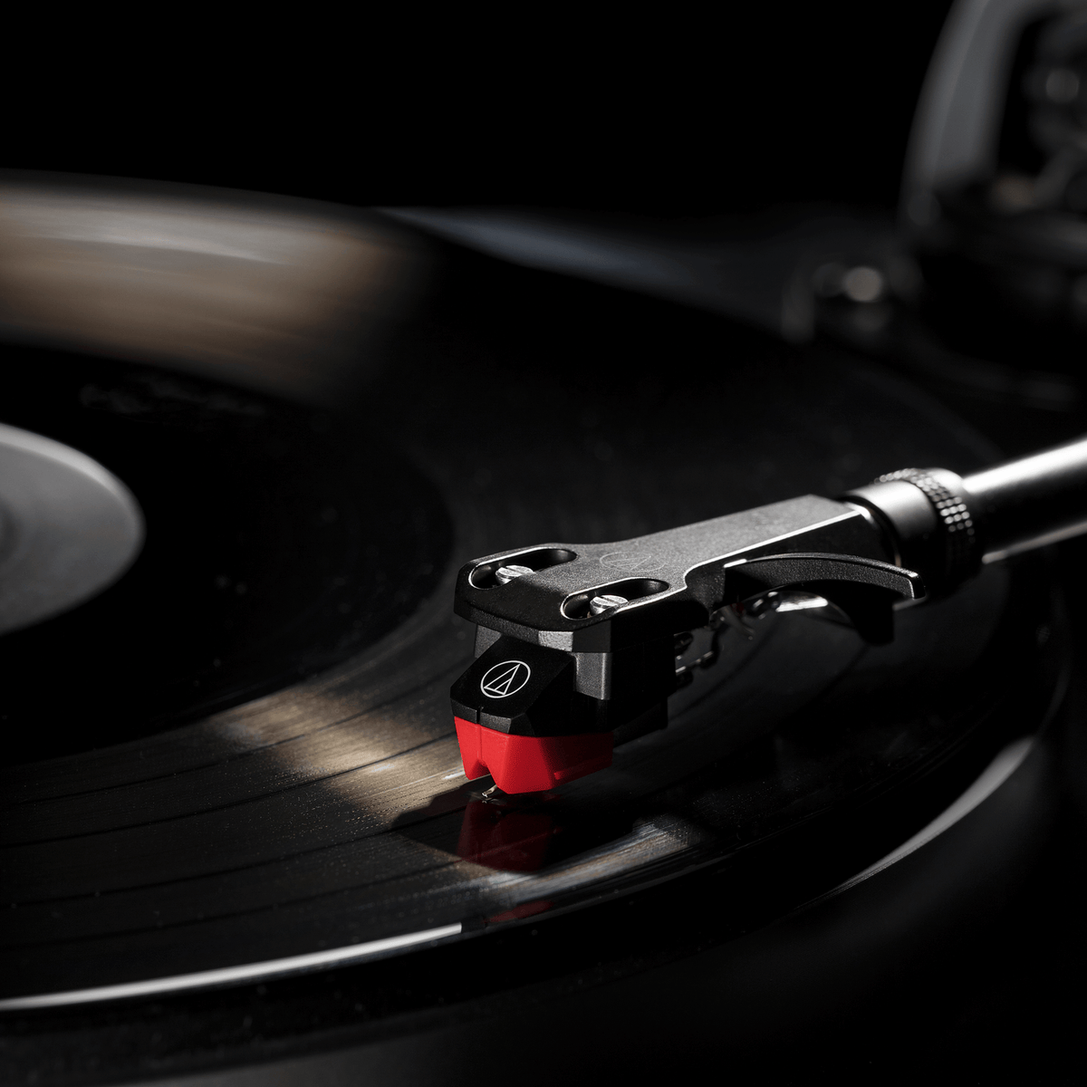 Audio-Technica Dual Moving Magnet Cartridge With Microlinear Stylus (AT-VM95ML)